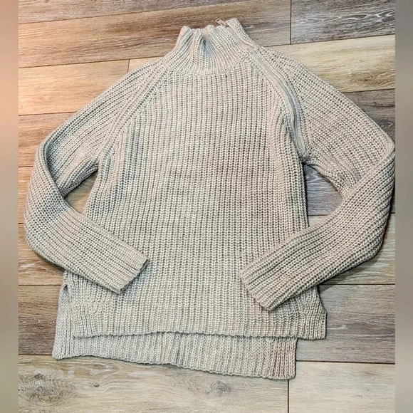 Karl Lagerfield light grey turtleneck long sleeve hi low knit wool blend sweater - Picture 1 of 9